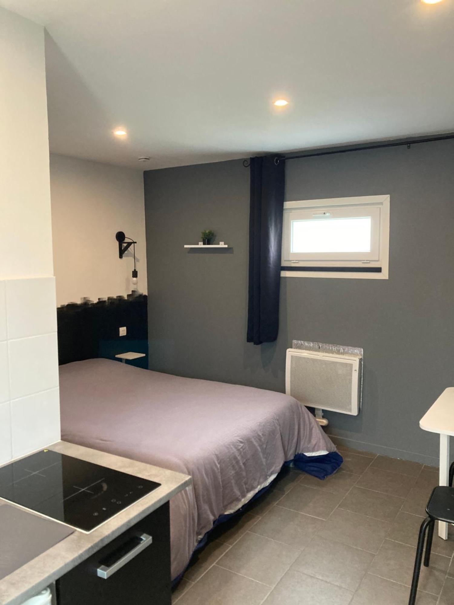 Studio Malincourt Luaran gambar
